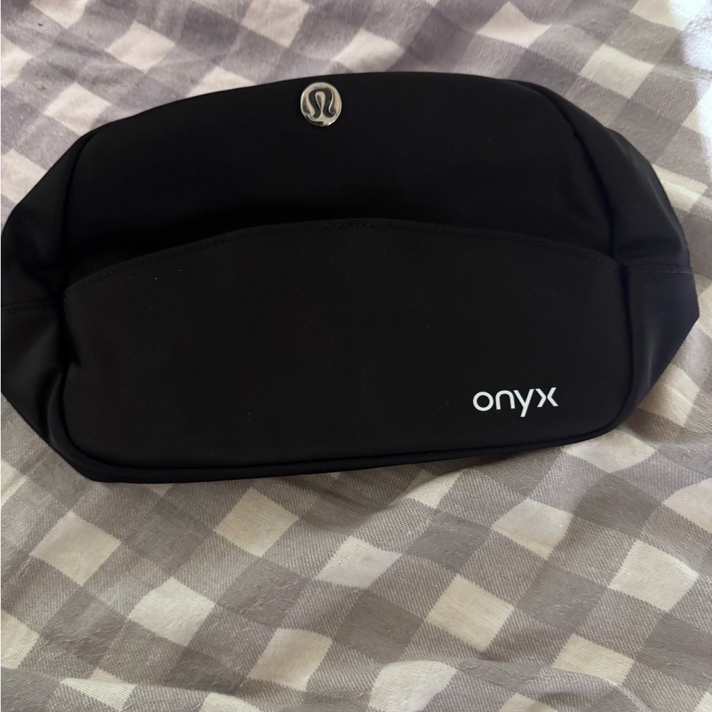 lululemon athletica Onyx Black VR Accessories Pouch Case